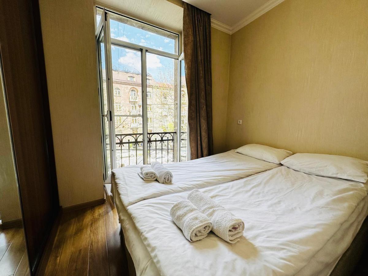 City Center Apartment On Sayat Nova Street Yerevan Ngoại thất bức ảnh